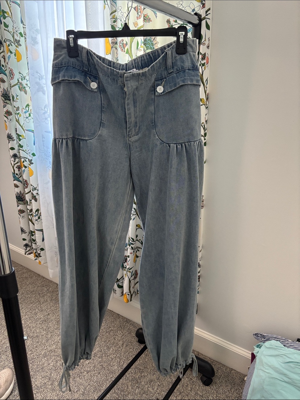 eesome Washed Blue Wide-Leg Denim Pants with Gathered Ankles